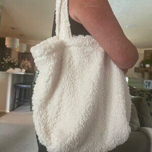 HOME REFLECTIONS LARGE PLUSH COZY SHERPA FLEECE TOTE BAG 18" X 15" Ivory NWT